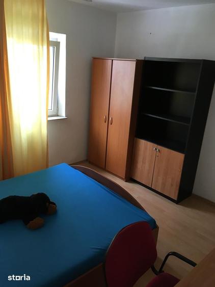 Apartament cu 3 camere decomandat în Centrul Civic