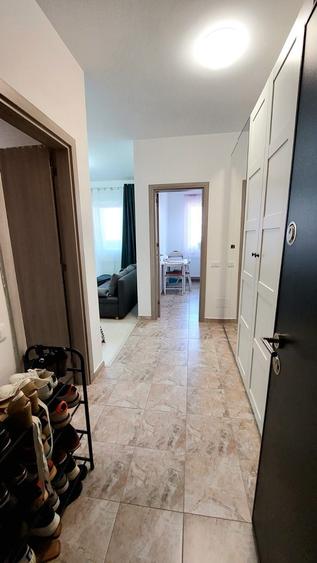 Garsonieră decomandată în Apărătorii Patriei