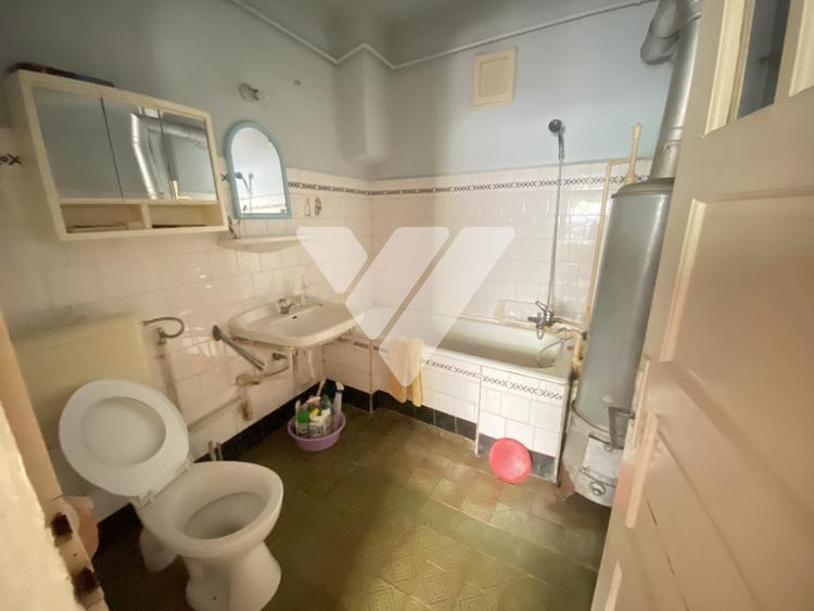 Casă individuală cu 3 camere cu Canalizare în Gușterița