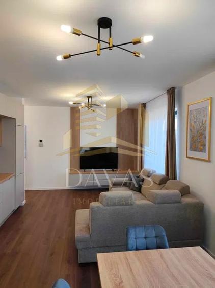Apartament cu 2 camere semidecomandat, mobilat în Gară