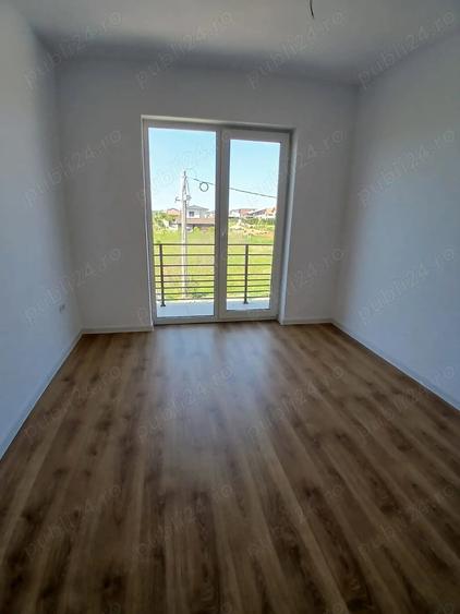 Casă cu 3 camere cu Teren 300 Mp în Săcălaz