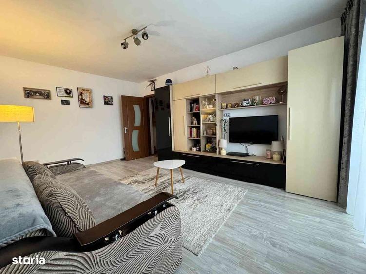 Apartament cu 2 camere decomandat în Energiei