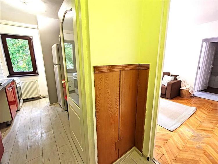 Apartament cu 2 camere semidecomandat, mobilat în Scriitorilor