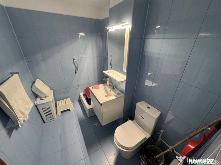Apartament cu 2 camere decomandat în Palazu Mare