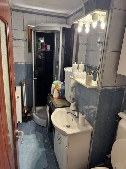 Apartament cu 2 camere semidecomandat în Micro 15
