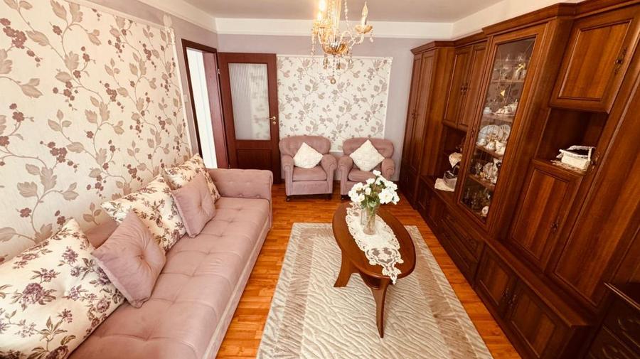 🏡 Apartament 3 camere decomandat | Zona Astra | Etaj 1 | 2 băi | Be - 2