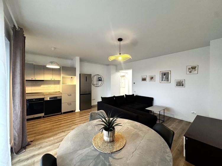 Apartament cu 2 camere semidecomandat în Sud