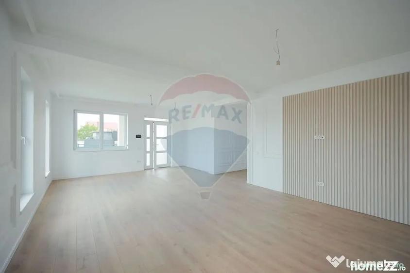 Casă cu 4 camere cu Teren 537 Mp în Paleu