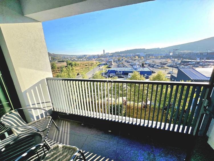 Apartament cu 2 camere decomandat, mobilat în Florești