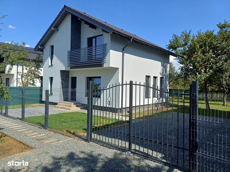 Casă cu 3 camere cu Teren 540 Mp în Central