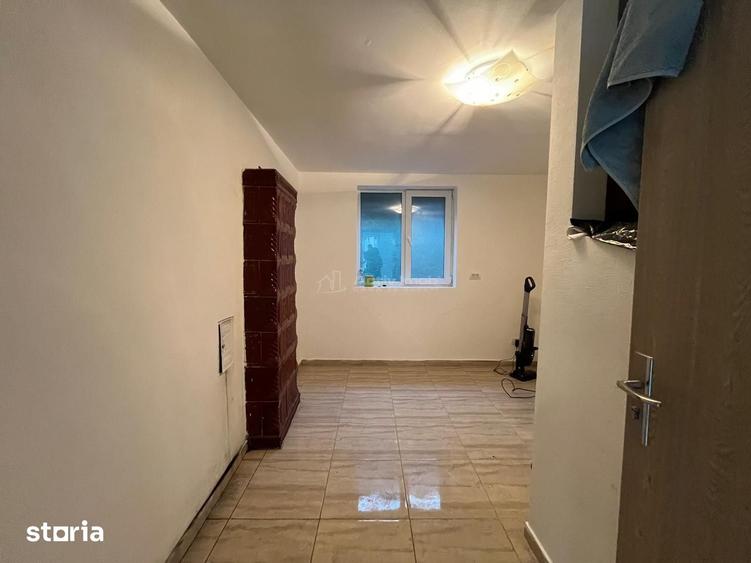 Ohaba-Forgaci, Casa Cu Doua Corpuri, 6 Cam. 268 Mp., Teren 2.999 Mp. C - 10
