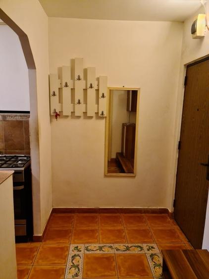 Apartament cu 2 camere semidecomandat în Drumul Carului