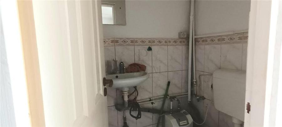 Spațiu comercial, de 60 mp, în Dâmbovița