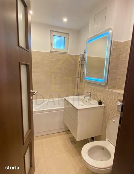 Apartament cu 3 camere în Berceni