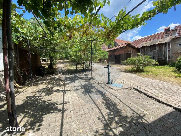 Casă cu 4 camere cu Teren 2174 Mp în Motiș