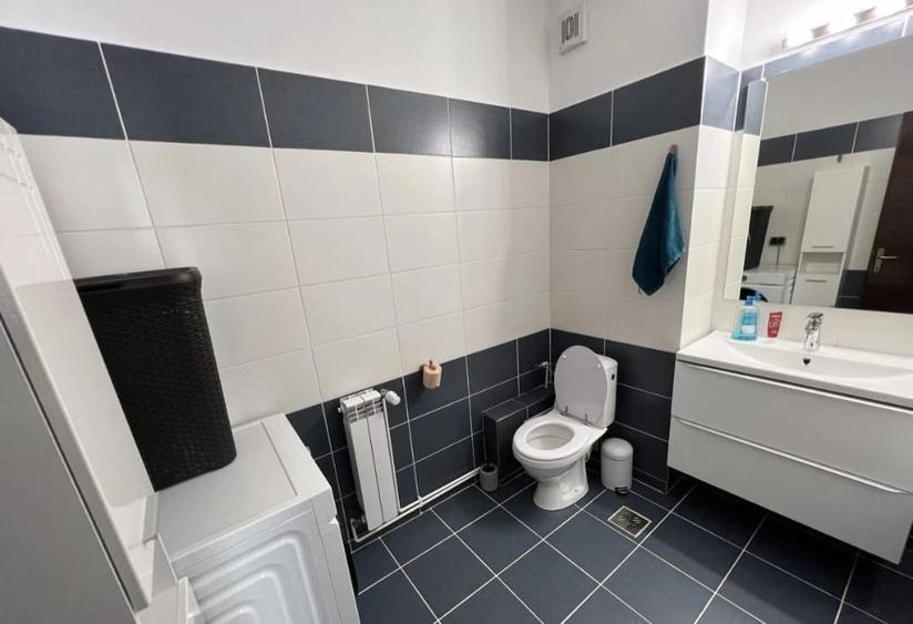 Apartament cu 3 camere decomandat în Tătărași