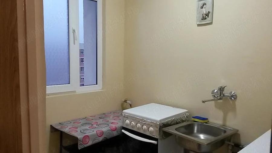 Garsonieră semidecomandată în Titan
