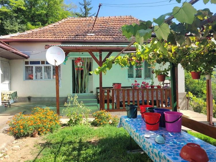 Casă cu 3 camere în Deve