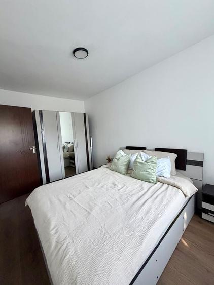 Apartament cu 2 camere semidecomandat în Podgoria