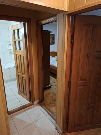 Apartament cu 3 camere decomandat în Popa Șapcă