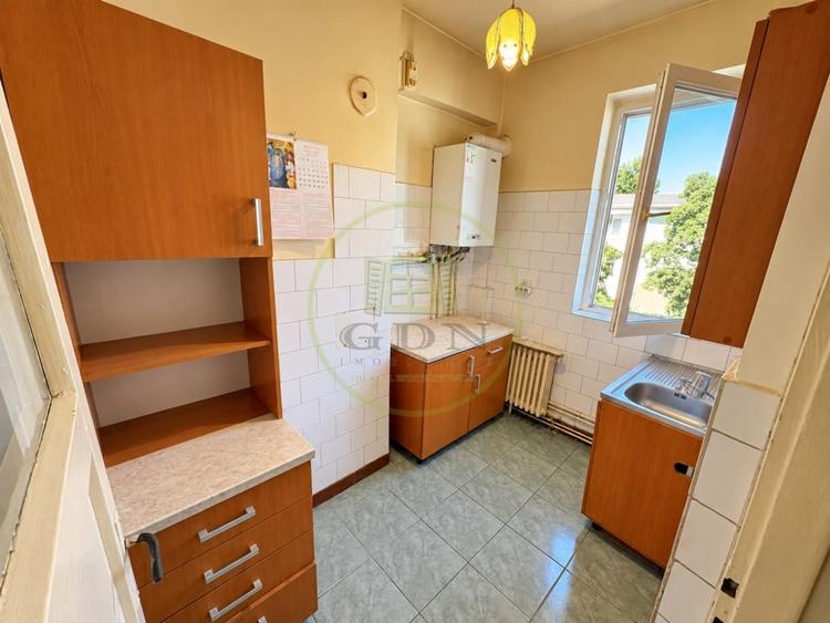 Apartament cu 2 camere decomandat în Rahova