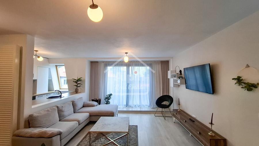 Apartament cu 2 camere decomandat, mobilat în Brașovul Vechi