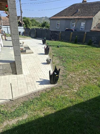 Casă cu Teren 560 Mp în Vânători