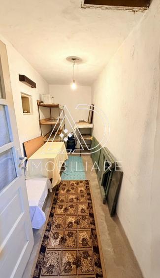 Casă individuală cu 5 camere cu Teren 930 Mp în Central