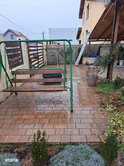 Casă cu 5 camere cu Teren 688 Mp în Central