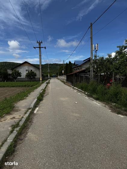 Teren de 625 mp, în Țițești