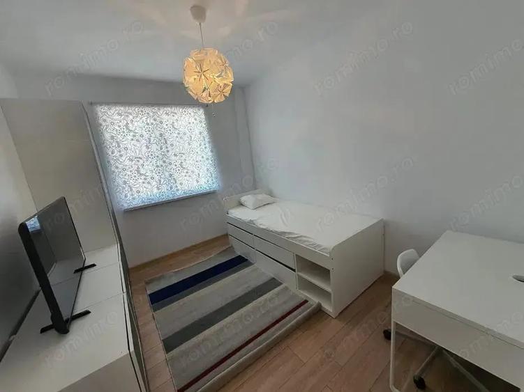 Apartament cu 3 camere în Girocului