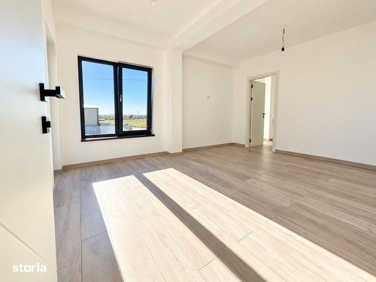 Casă cu 4 camere cu Teren 1500 Mp în Copou