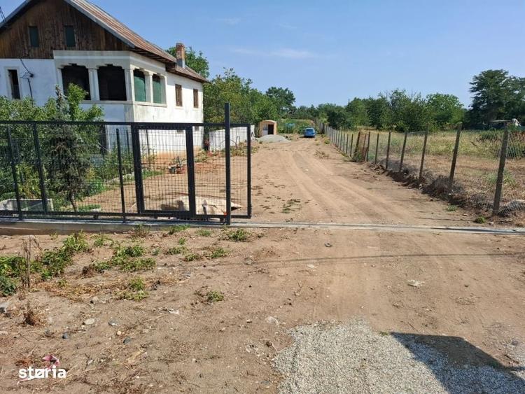 Spațiu comercial, în Coșoveni