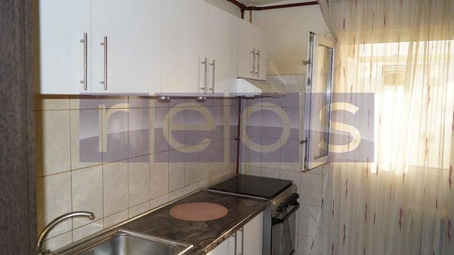 Apartament cu 3 camere decomandat, mobilat în Dristor