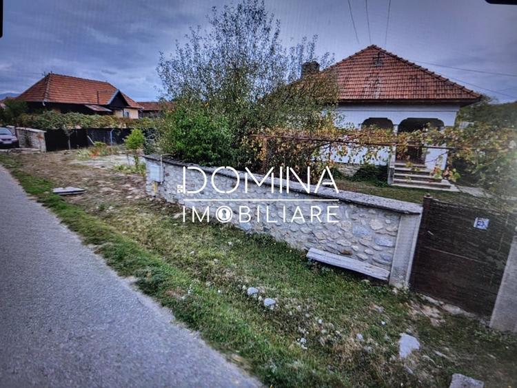 Teren Construcții intravilan de 1117 mp, în Rasovița