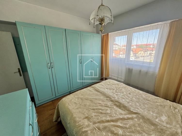 Apartament cu 4 camere decomandat, mobilat în Turnișor