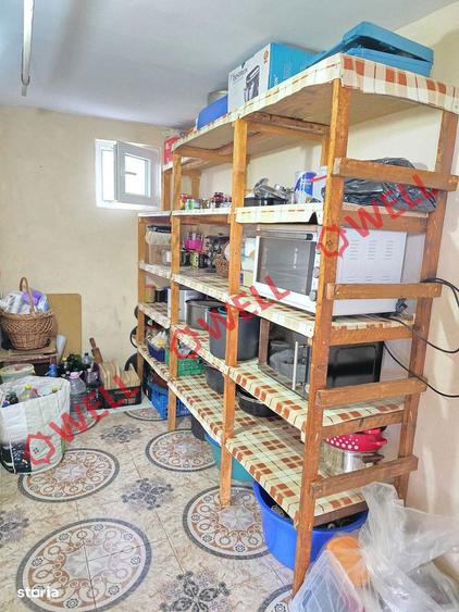 Casă cu Teren 1493 Mp în Ozun