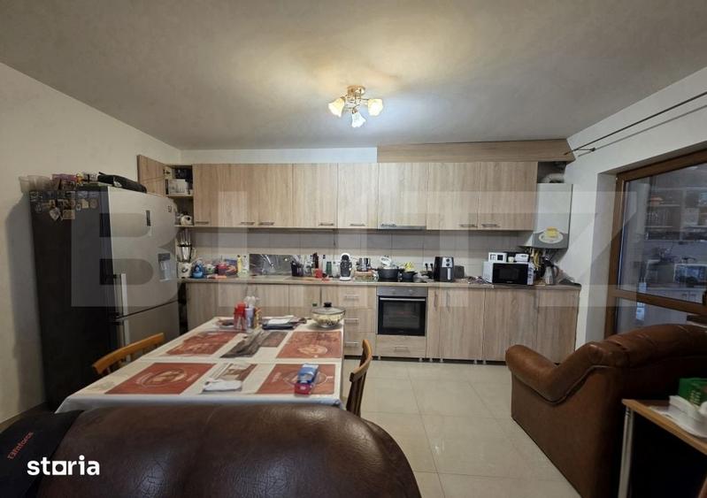 Casă cu 5 camere cu Teren 347 Mp în Titulescu