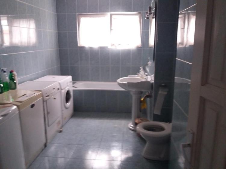 Casă cu 4 camere în Dosu Bricii
