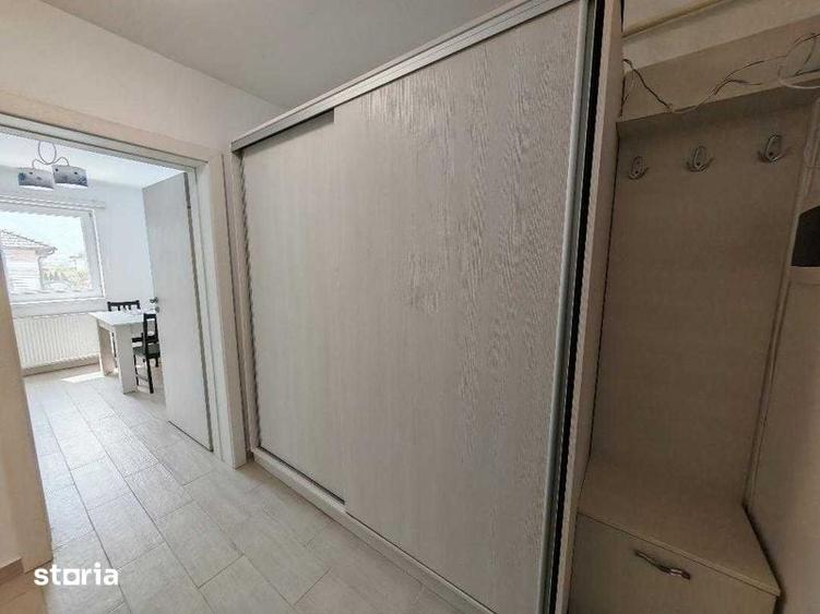 Apartament cu 2 camere decomandat în Florilor