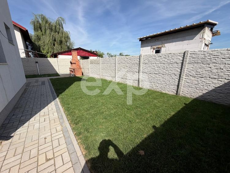 Casă individuală cu 4 camere cu Canalizare în Ciorogârla