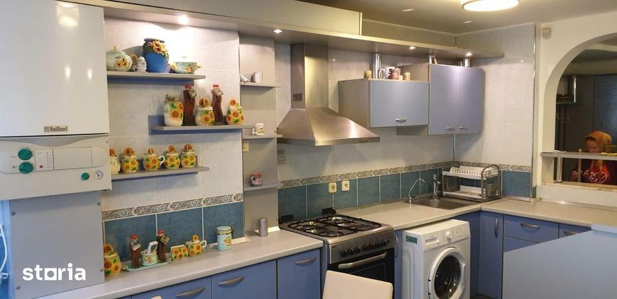 Vand apartament cu 4 camere etaj2/4 - 5