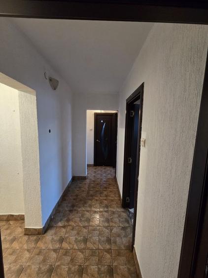 Apartament cu 2 camere decomandat în Obor