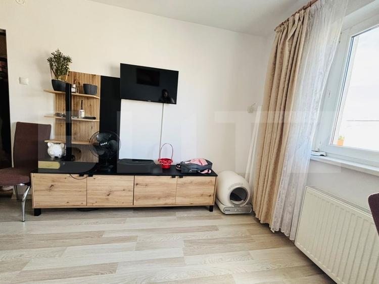 Apartament cu 2 camere semidecomandat, mobilat în Astra