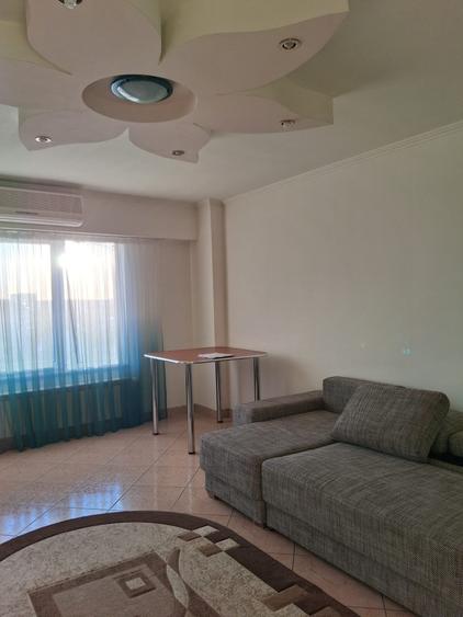 Apartament cu 3 camere decomandat în Unirii