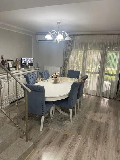 Duplex cu 5 camere cu Canalizare în Popești-Leordeni