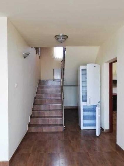 Casă cu 4 camere cu Teren 500 Mp în Central