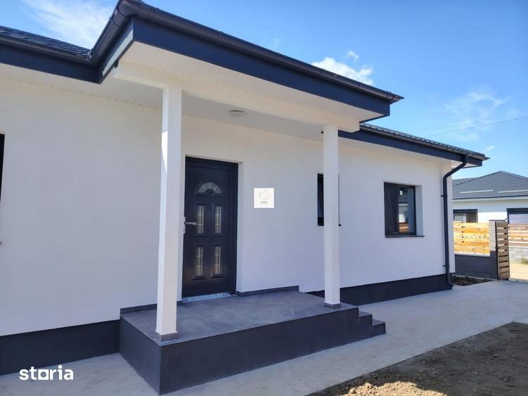 Casă cu 4 camere cu Teren 304 Mp în Corbeanca