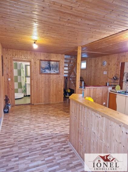 Casă individuală cu 5 camere cu Teren 1078 Mp în Strungari