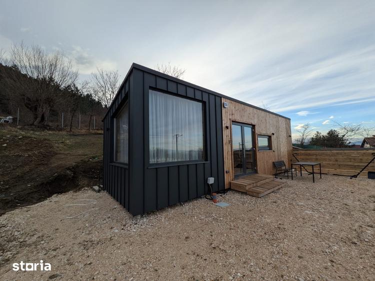 Casă cu 1 camere cu Teren 1780 Mp în Central